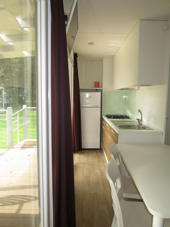 Holiday Home Maxi Caravan Capri By Interhome Baia Domizia Extérieur photo